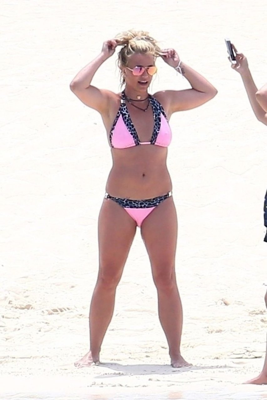 Britney spears bikini hot