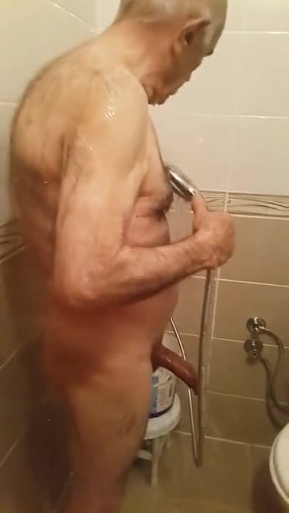 Chef reccomend daddy strokes cock shower with