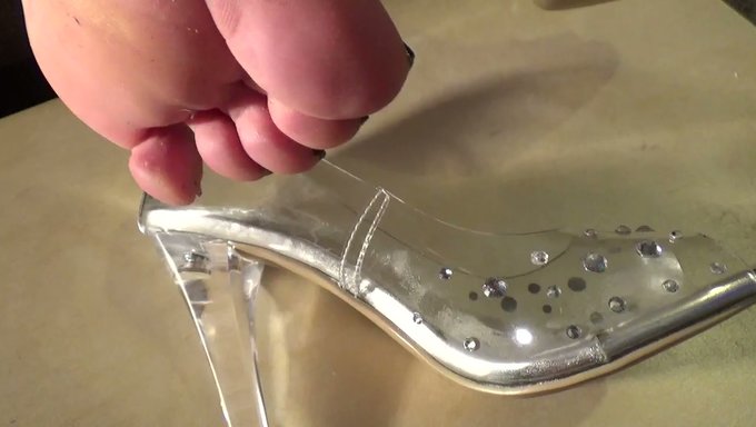 Slobber-knocker reccomend sweaty footjob inside shoe
